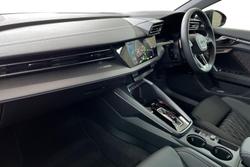 AUDI S3 Photo 2
