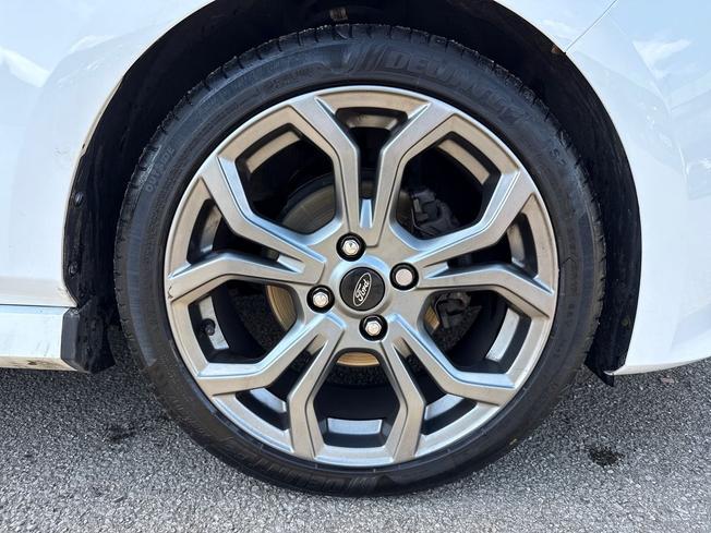 FORD Fiesta Photo 5