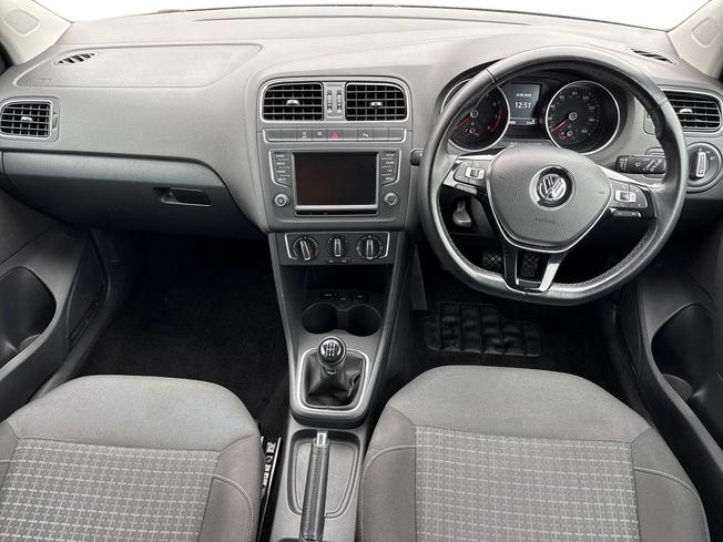 VOLKSWAGEN Polo Photo 10