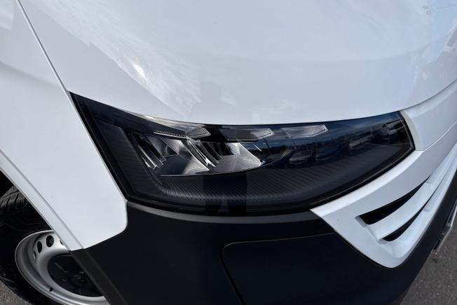 VOLKSWAGEN E-Transporter Photo 19