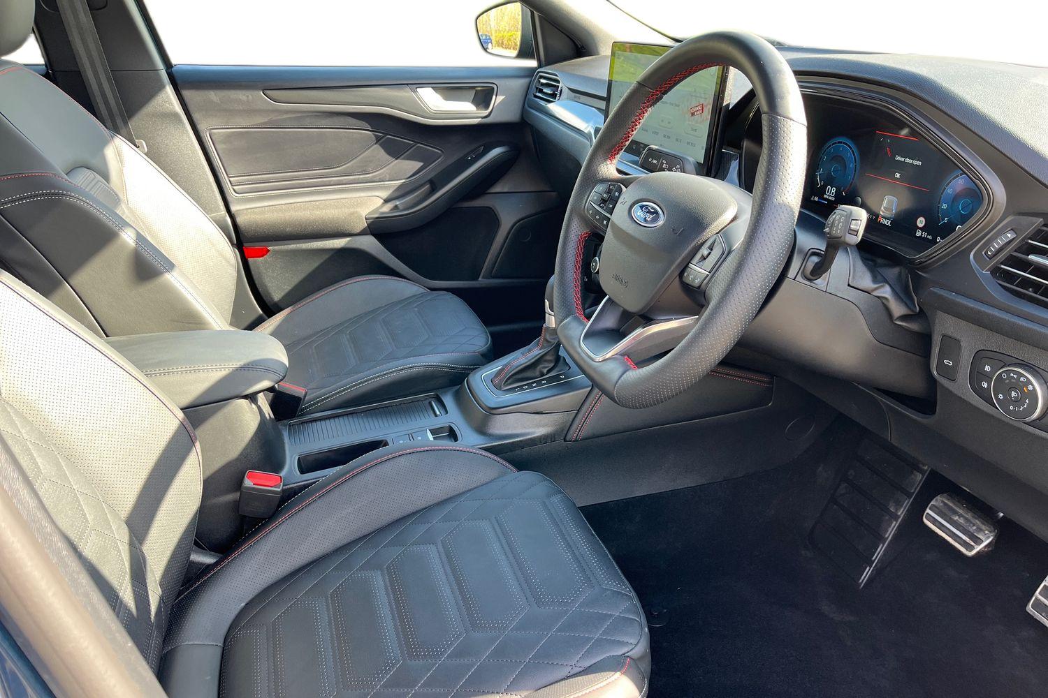 Ford FOCUS Photo 8