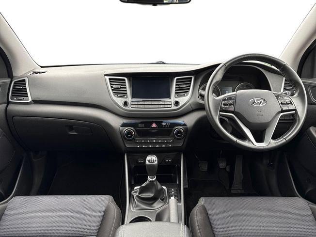 HYUNDAI TUCSON Photo 10