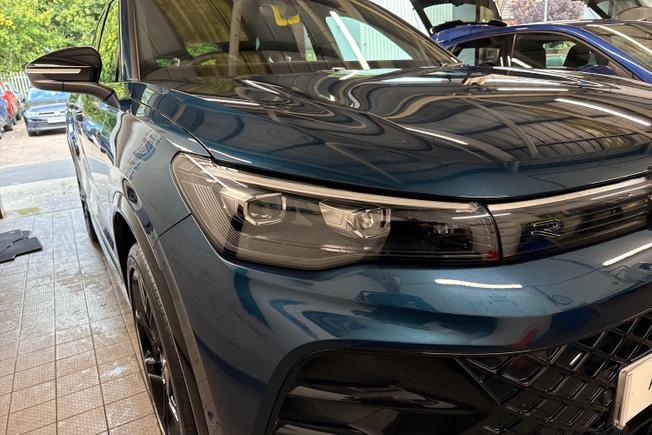 VOLKSWAGEN Tiguan Photo 19