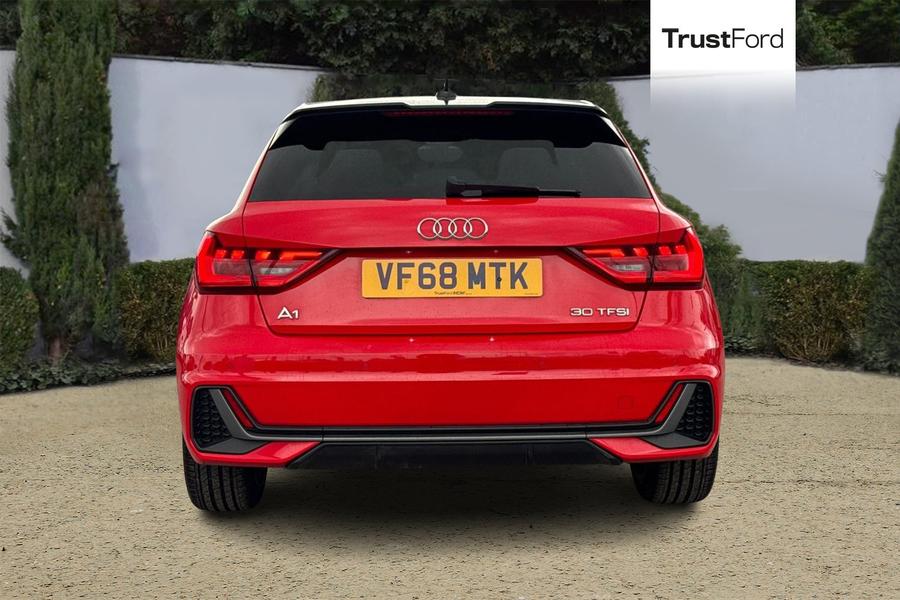 Audi A1 Photo autoimg-f0c16b2d243866731d88dc2c0a20fe1807c8a902.jpg