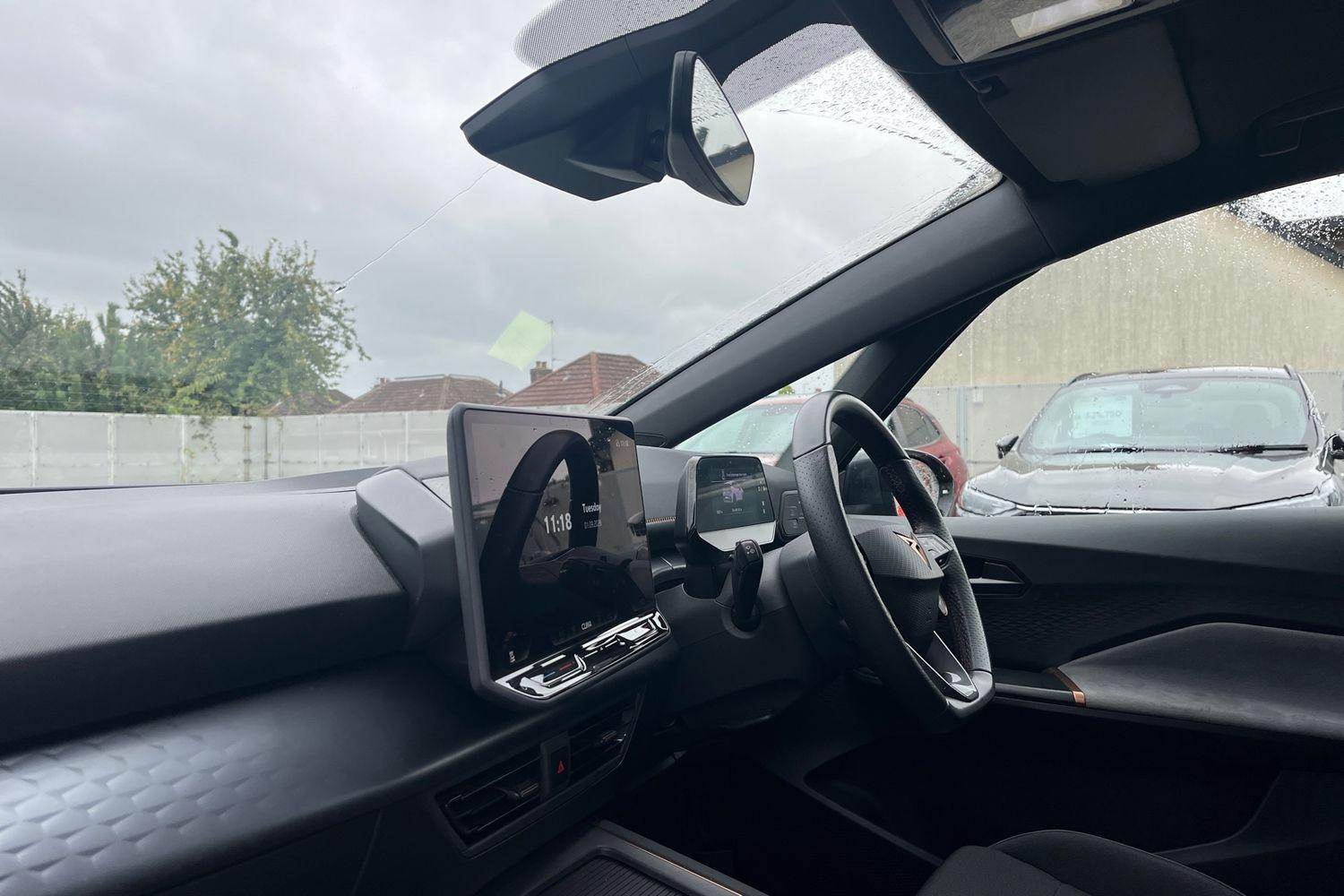 CUPRA BORN Photo 17