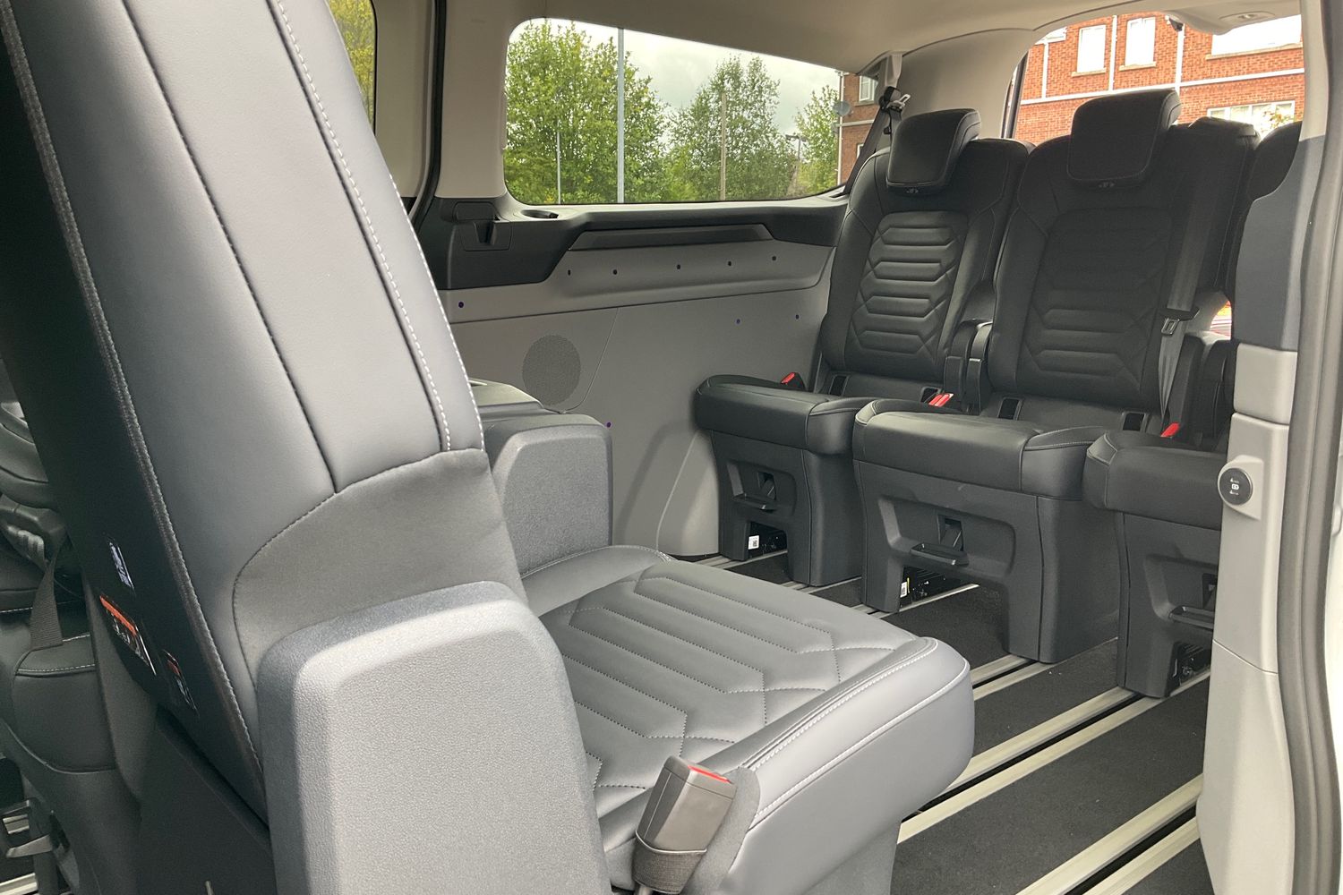 Ford Tourneo Custom Photo 3