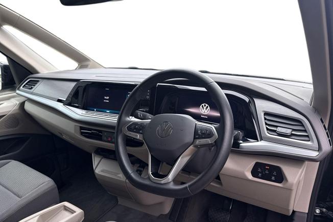 VOLKSWAGEN Multivan Photo 10