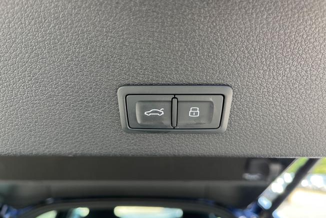 AUDI E-Tron S Photo 42