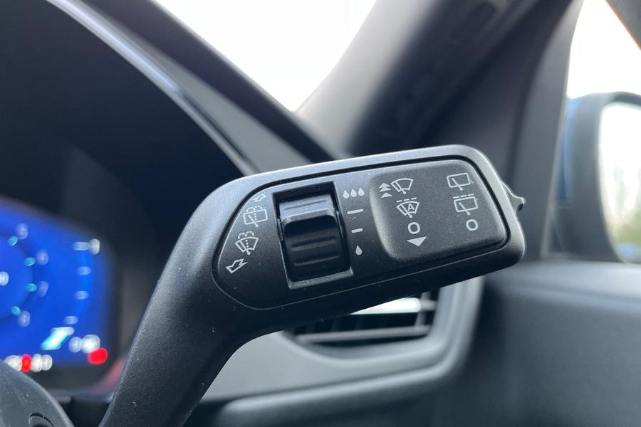 Ford KUGA Photo autoimg-f0ca3a9c22d481665ea7ec1fe9a6c2d2593b226d.jpg