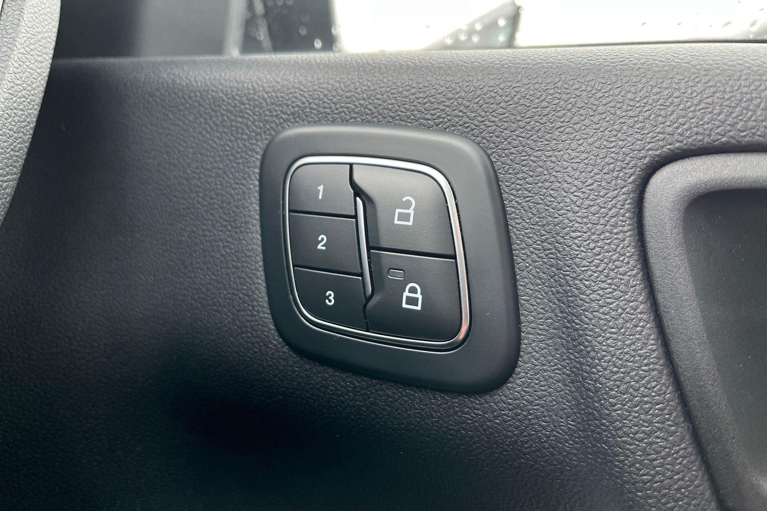 Ford Kuga Photo 35