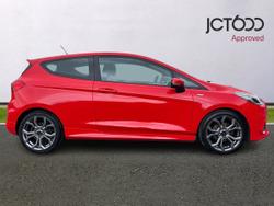 FORD Fiesta Photo 4