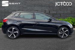SEAT Ibiza Photo 4
