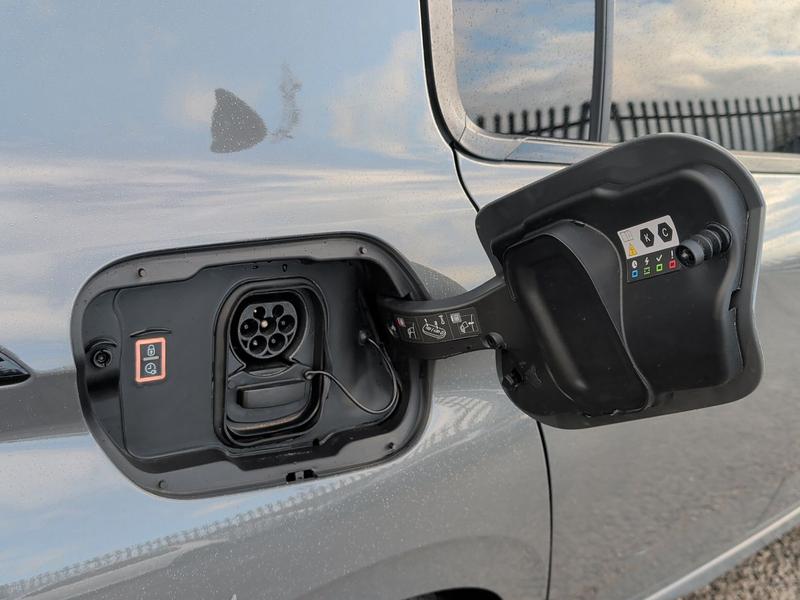 Used Peugeot E-308 RX73OUB 31