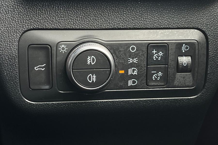 Ford Kuga Photo autoimg-f0defafb7adee47c69672187eb1ea3c1f78086f8.jpg