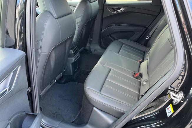 Audi Q4 e-tron Photo 45