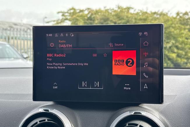 AUDI Q2 Photo 13