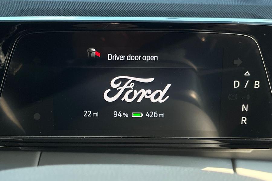 Ford EXPLORER Photo autoimg-f0e9d6bc0929002fd8f3322b1ad792b90472bf43.jpg