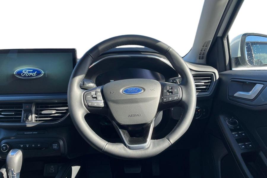 Ford Focus Photo autoimg-f0ec880c0b5b4524d2576a06613a17c5a38e4414.jpg