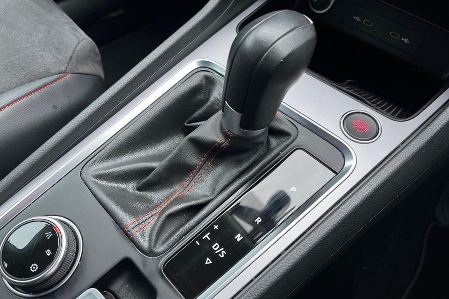 SEAT ATECA Photo autoimg-f0ecd3312769700fc9e09fdd12037ef911fc83b0.jpg