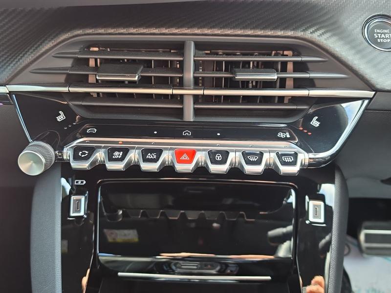 Used Peugeot 208 KJ25WCV 37