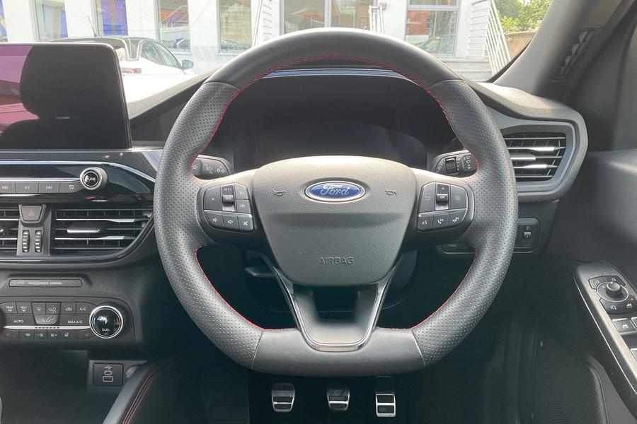 Ford KUGA Photo autoimg-f0ee37acc10f8a69a5a850f1461aaf1a9b857db3.jpg