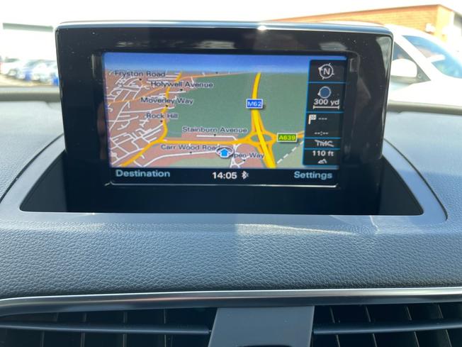 AUDI Q3 Photo 14