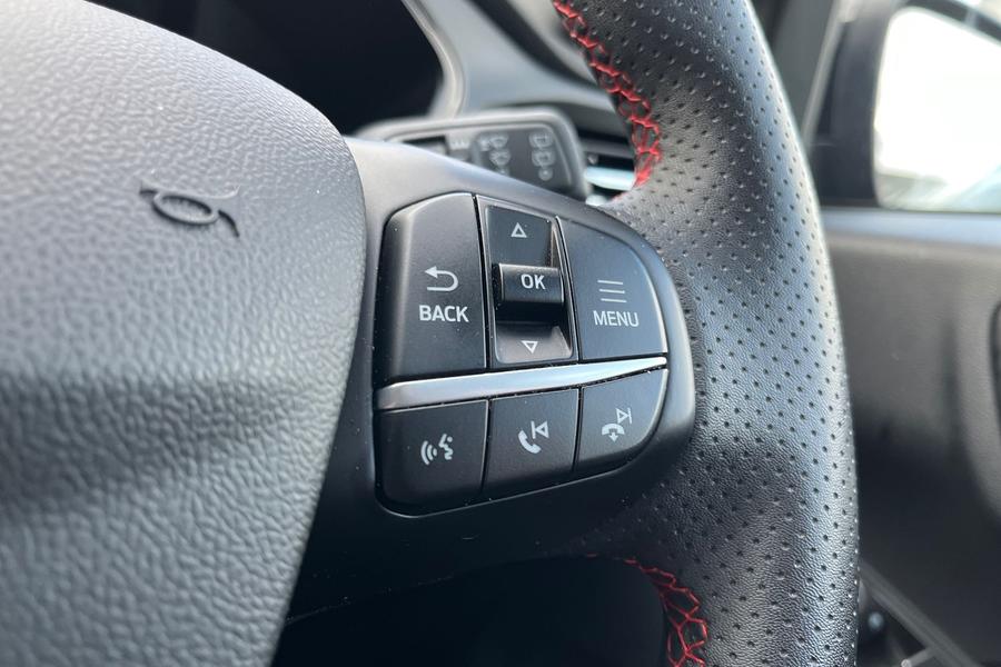 Ford KUGA Photo autoimg-f0efc9334bf66f345098112145b0c712841011be.jpg