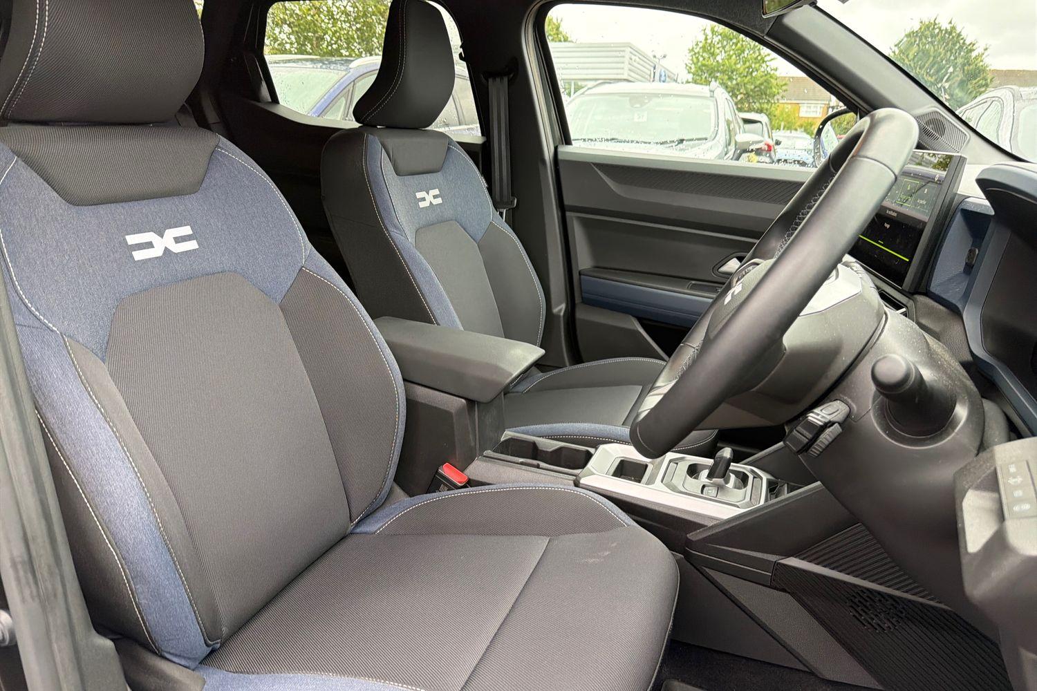 Dacia DUSTER Photo 16
