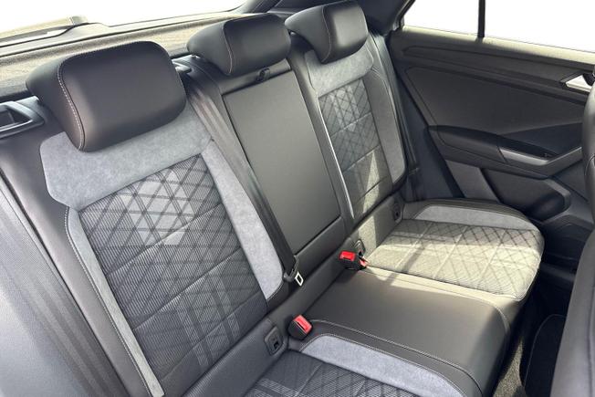 VOLKSWAGEN T-Roc Photo 9