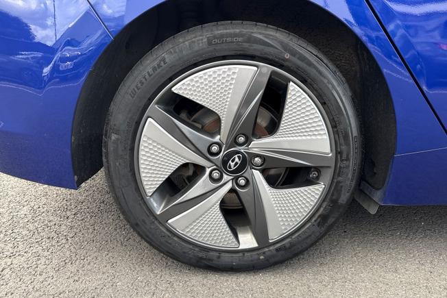 HYUNDAI IONIQ Photo 5