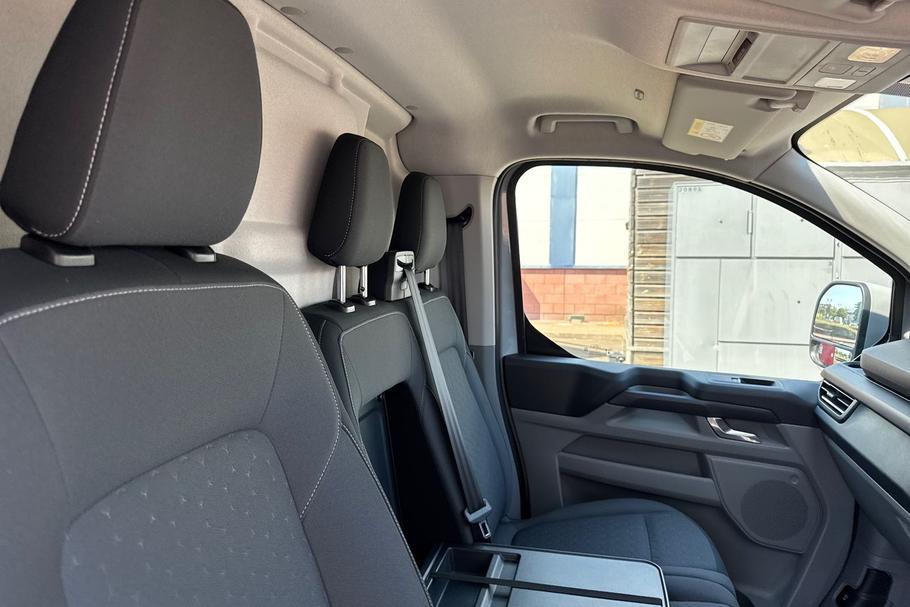 Used Ford E-TRANSIT CUSTOM RX26BFL 27