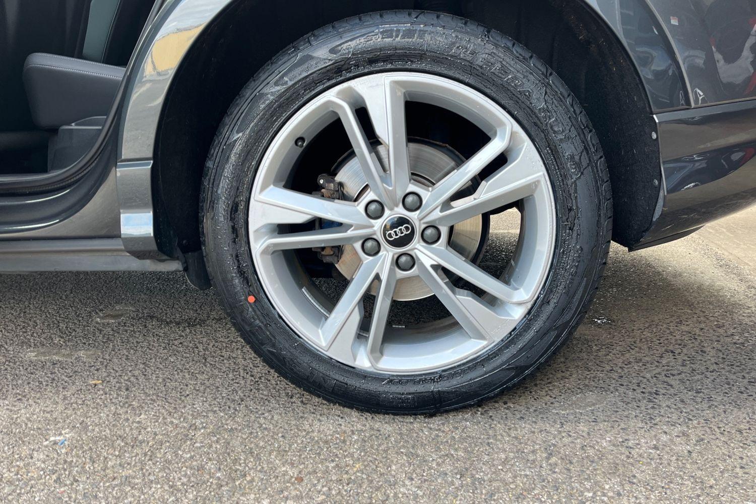 Audi Q3 Photo 7