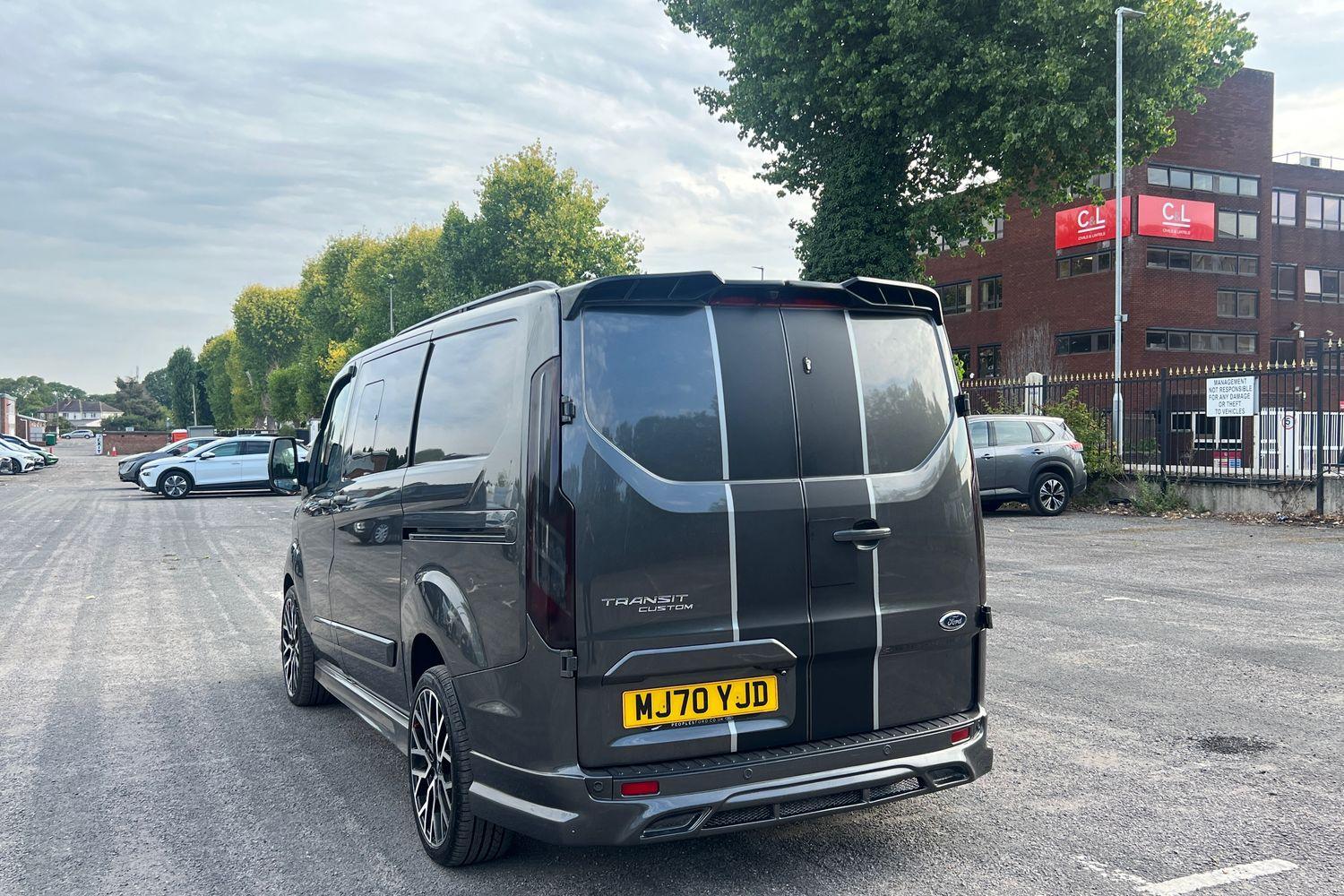 Ford TRANSIT CUSTOM Photo 24