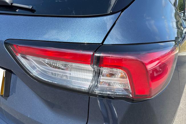 FORD Kuga Photo 18