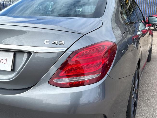 MERCEDES-BENZ C Class Photo 18