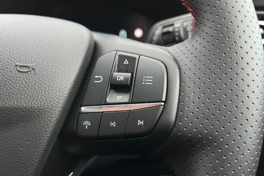 Ford Kuga Photo autoimg-f106e2bf52ebf7fed7ab9d073da488fe131e6f28.jpg