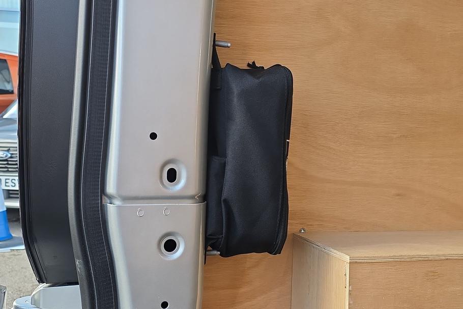 Used FORD TRANSIT CUSTOM WV75ZDX 28