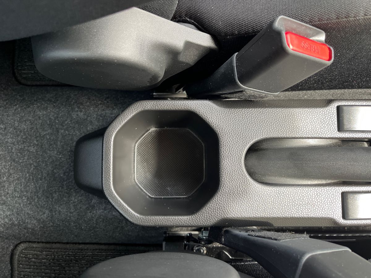 Suzuki Ignis Photo 33