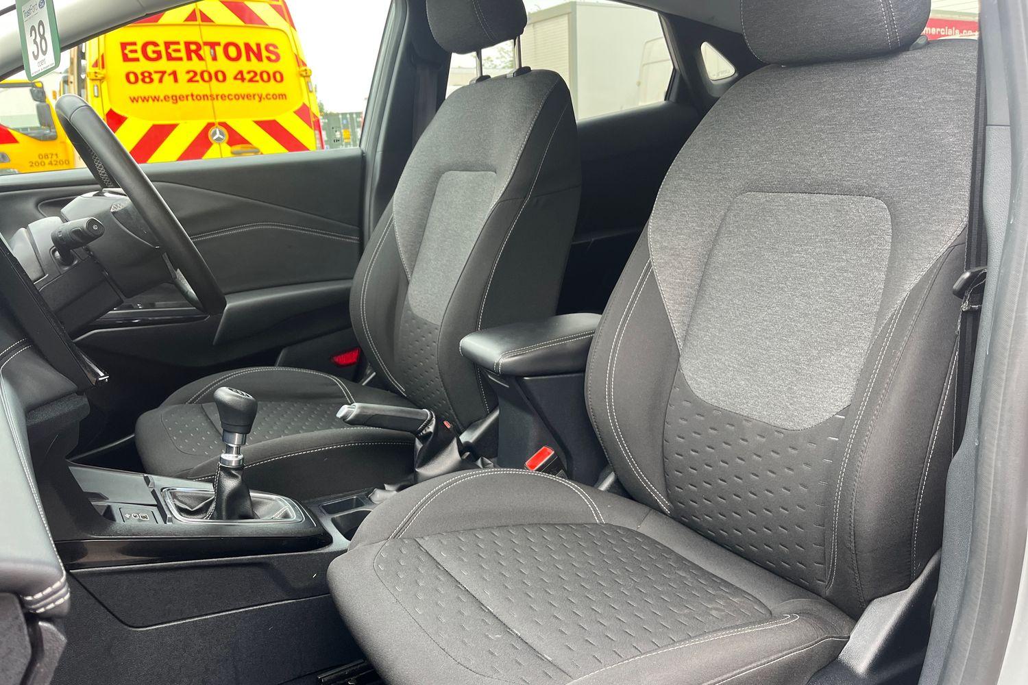 Ford PUMA Photo 18