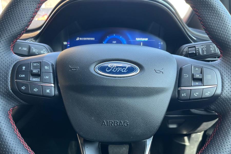 Ford FIESTA Photo autoimg-f10ca5b89b172219f0bed1e53e8f6a8d9a271103.jpg
