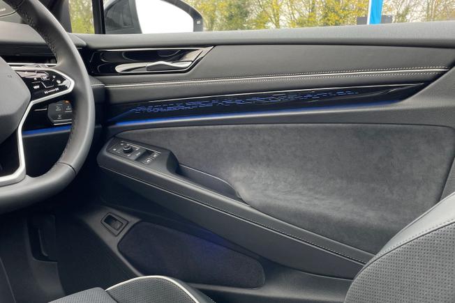 VOLKSWAGEN Id.7 Photo 43
