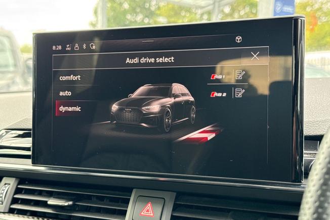AUDI Rs4 Avant Photo 32