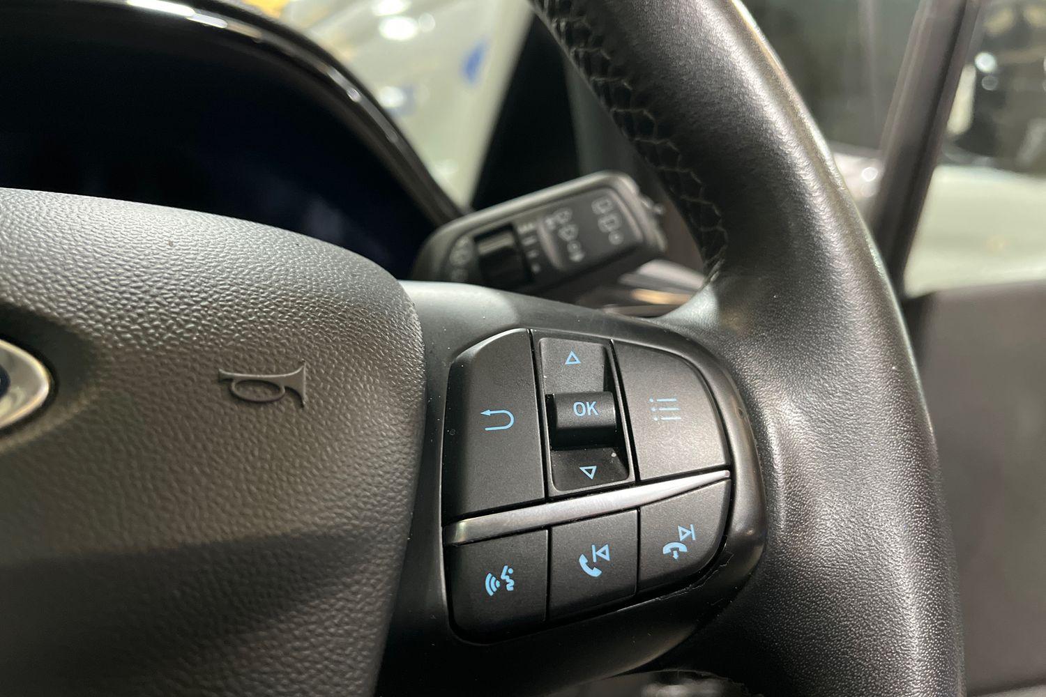 Ford FIESTA Photo 25