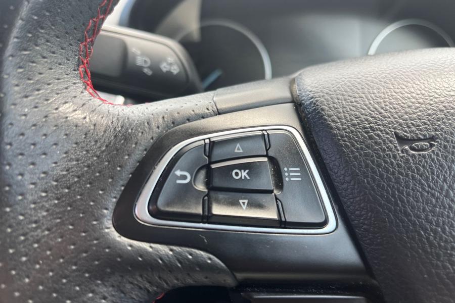 Ford ECOSPORT Photo autoimg-f1139ebeefc815d750da736944c96499af789aa3.jpg