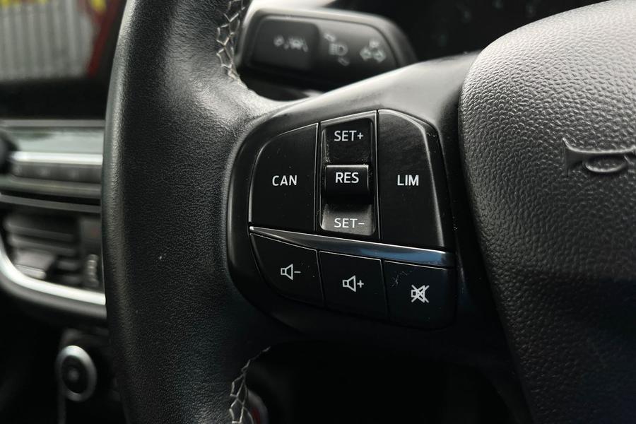 Ford FIESTA Photo autoimg-f121d113ffa0f0de85507c2831d3b22a07b78bf4.jpg