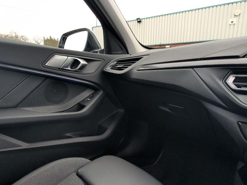 Used BMW 1 Series YG20AEF 48