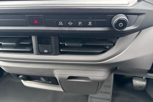 VOLKSWAGEN e-Transporter Photo 43
