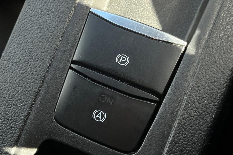 Ford Focus Photo autoimg-f128f04933d3b38190b2a843a07a66e9cc531983.jpg
