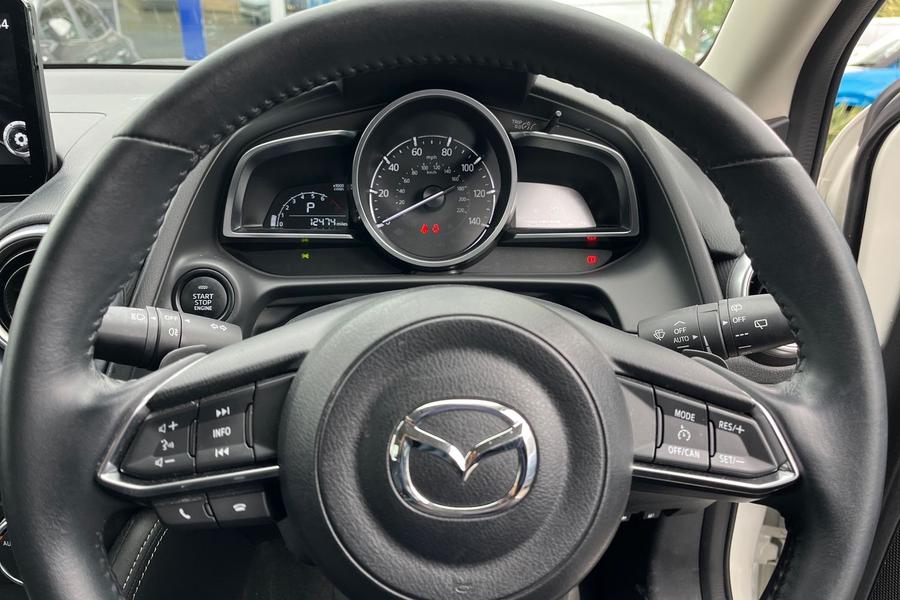 Mazda Mazda2 Photo autoimg-f129e9bf0d00912b0b3199cfdf5f342b681a42b6.jpg