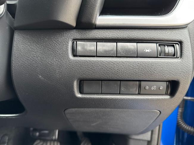 NISSAN Qashqai Photo 28